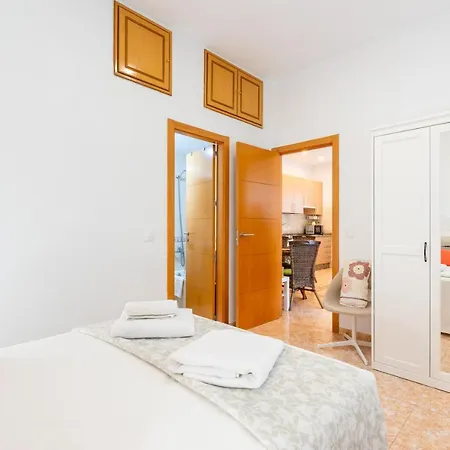 Wintowinrentals Great Apartment, Amazing Location In Parque Mediterraneo Málaga Exterior foto